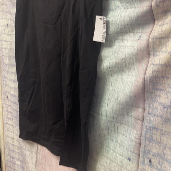 Brand new Woman’s Nine West Skirt. Size XL. - Picture 5 of 11